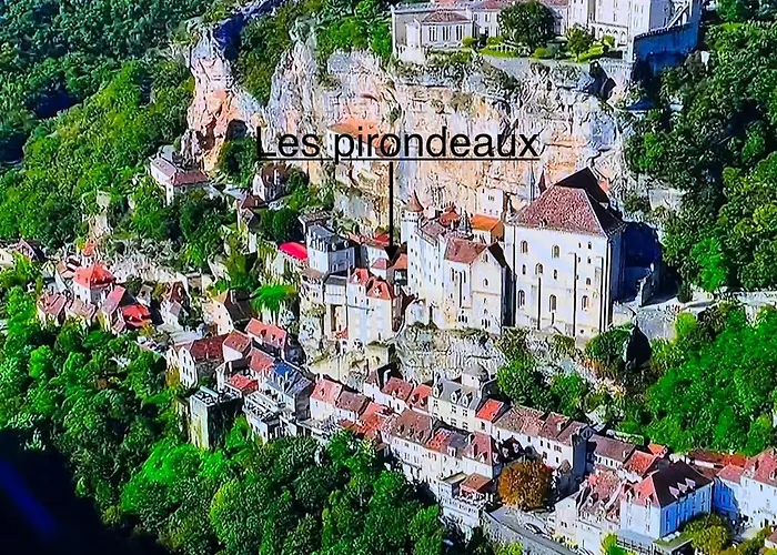 Les Pirondeaux